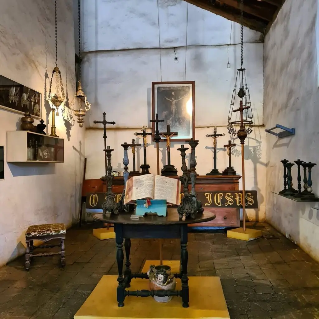 Igreja do Carmo e Museu: Fé, Arte e História em Piri