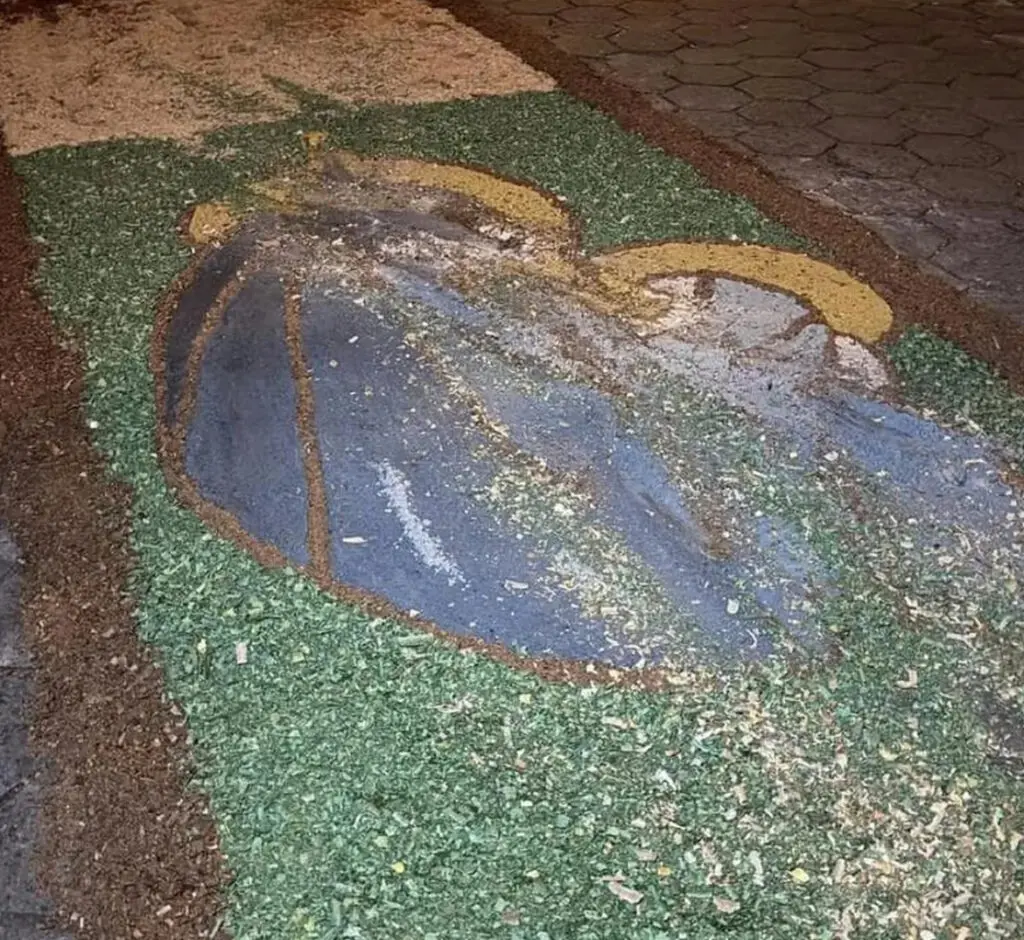 Tapetes destruídos: fiéis denunciam vandalismo durante Corpus Christi