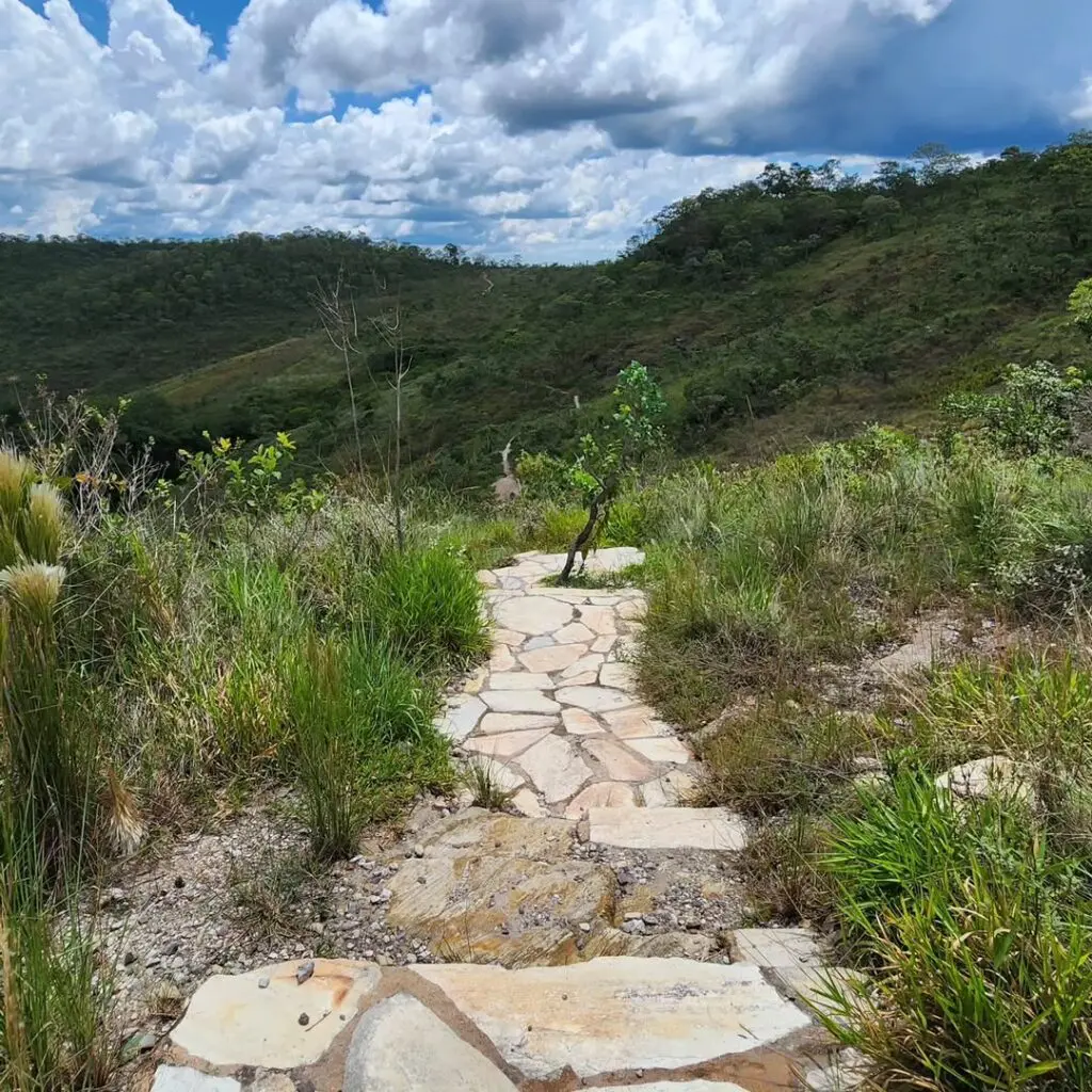 Cachoeira Sonrisal: poços cristalinos no coração dos Pireneus