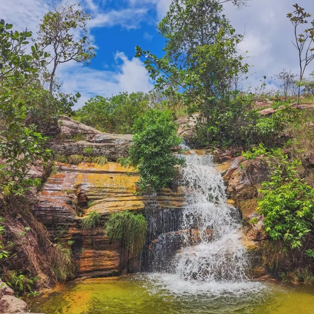 Cachoeira Sonrisal: poços cristalinos no coração dos Pireneus