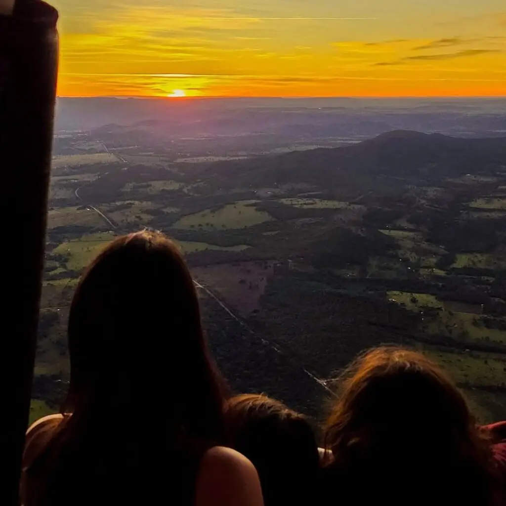 Voo de Balão em Pirenópolis: Viva a Cidade do Alto