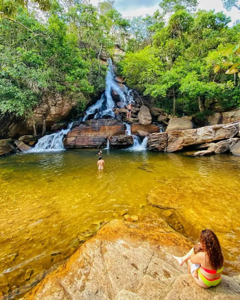 Cachoeira da Usina Velha: Refresco Rápido e Sem Trilha