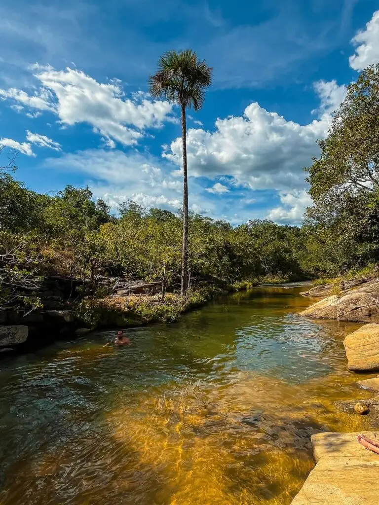 Escritório do Tuniquinho: refúgio à beira do rio em Pirenópolis