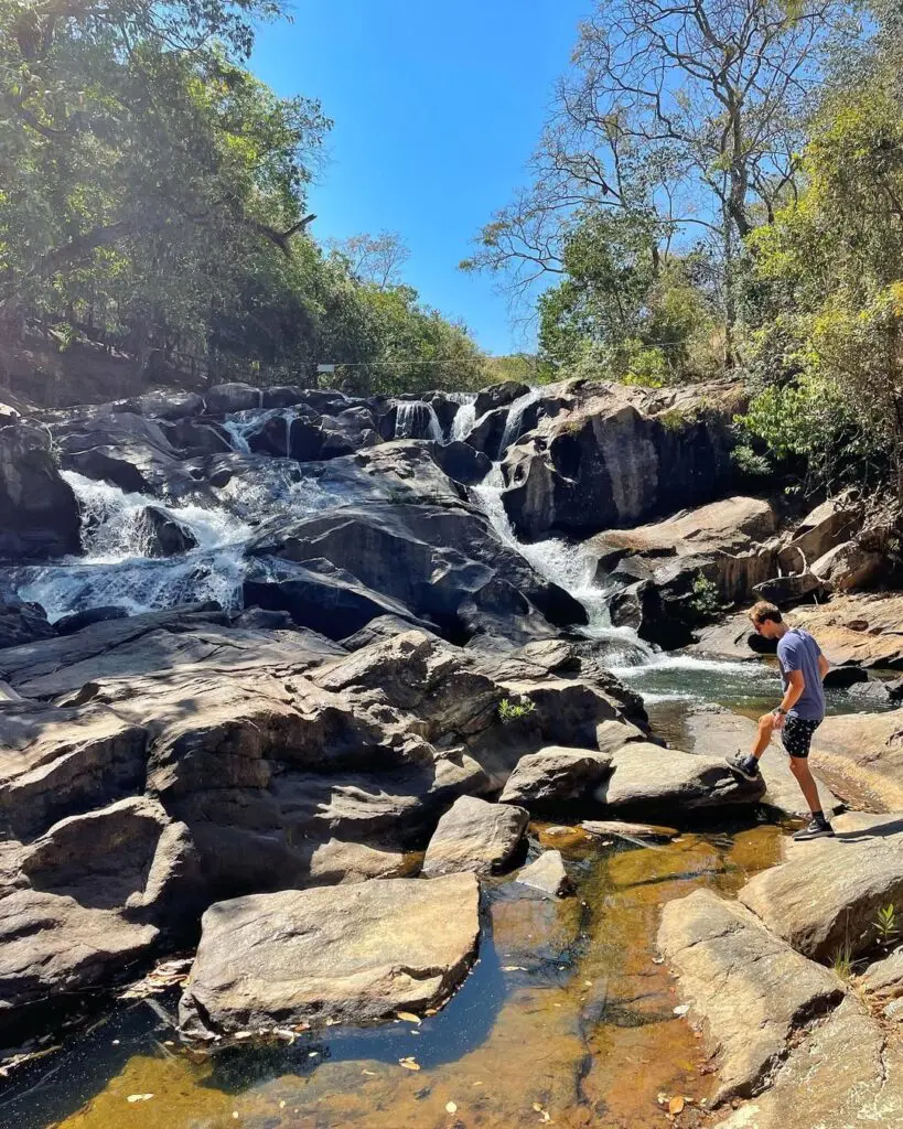 Cachoeira Meia Lua: um refúgio natural em Pirenópolis