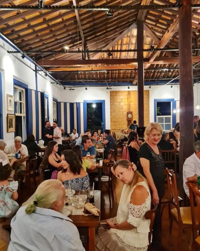 Chico de Sá: Sabor, História e Cultura no Centro de Pirenópolis