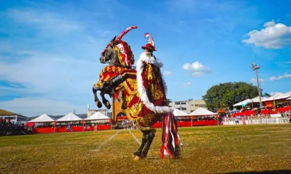 Festa do Divino em Pirenópolis: fé, folclore e tradição viva