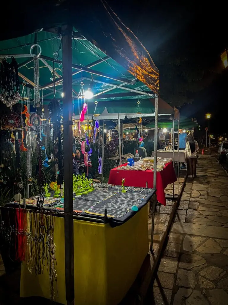 Feira do Coreto: tradição e arte nas noites de Piri