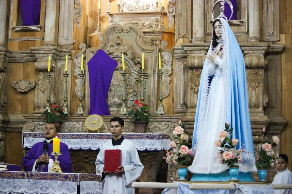 Igreja Matriz de Pirenópolis inicia ampla reforma com visitação
