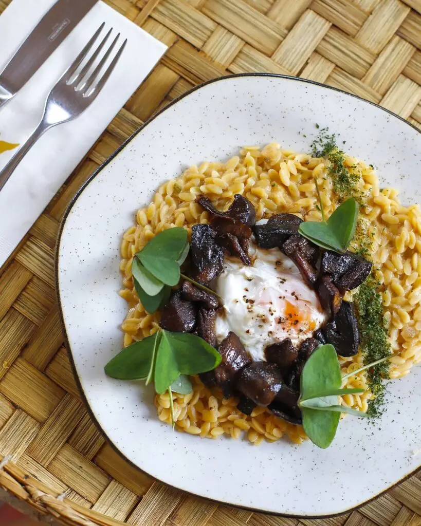 Romaria Bistrô: sabores do Brasil na Divina Pousada