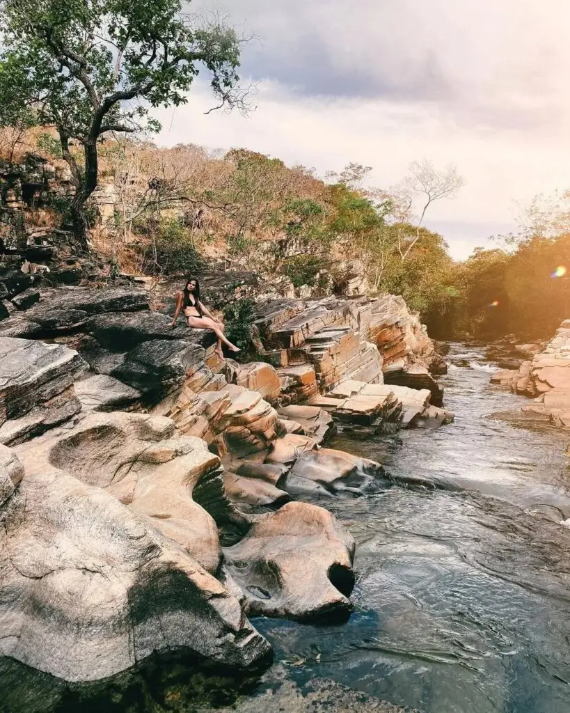 Renascer Park: praia quente e cachoeiras em Piri