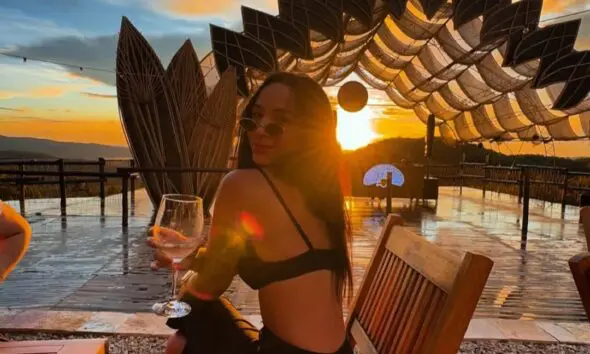 Piri Lounge une drinks, bar suspenso e vista incrível