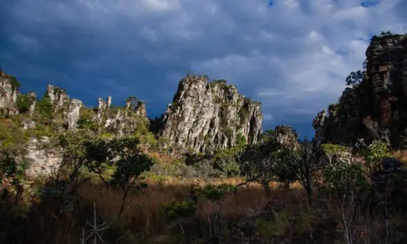 Cidade de Pedra em Piri: um labirinto de quartzito