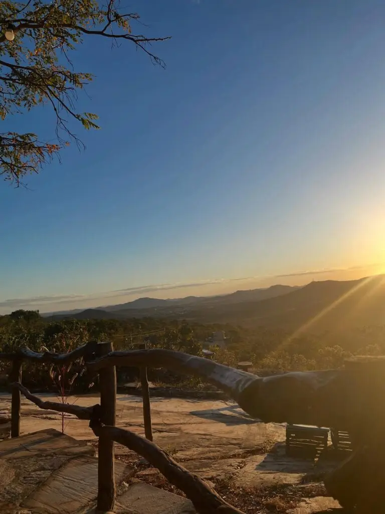 Mirante do Ouro: pôr do sol inesquecível a 5 km de Piri