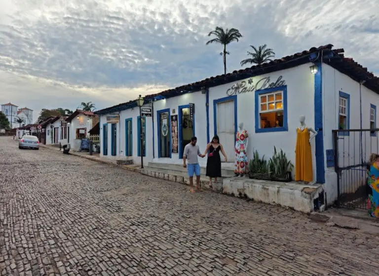 PiriInk: A Arte que Marca a Alma em Pirenópolis