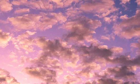O amanhecer em Pirenópolis pinta o céu de poesia
