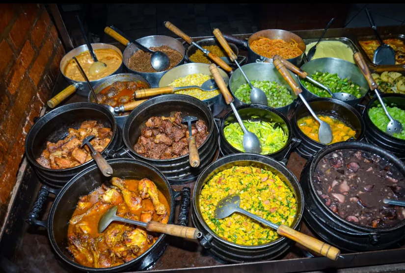 Restaurante Central: comida goiana à quilo com ótimo custo-benefício em Pirenópolis