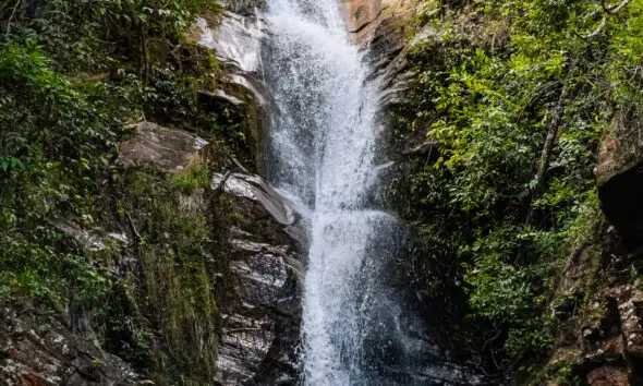 6 Cachoeiras Imperdíveis de Pirenópolis 6 Cachoeiras Imperdíveis de Pirenópolis
