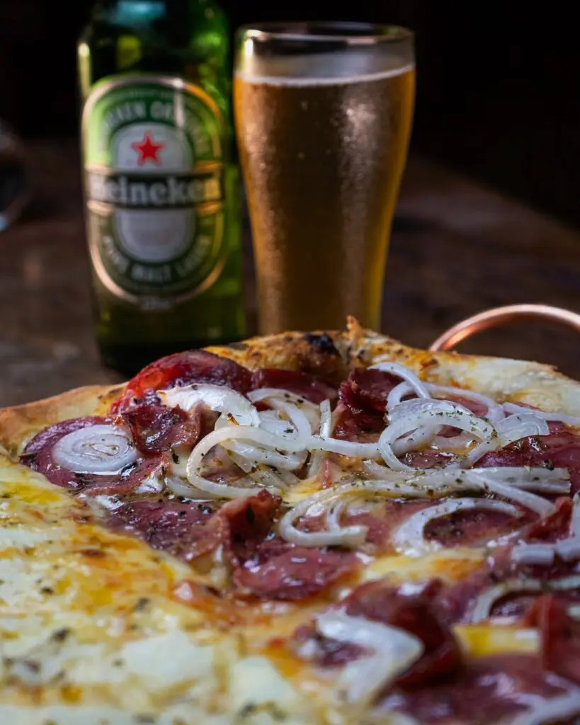 Pub Beira Rio: gastronomia à beira do Rio das Almas em Piri