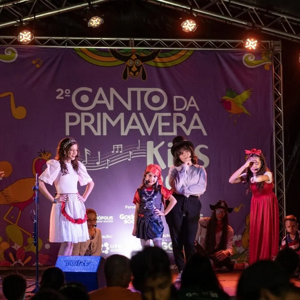 Pirenópolis sedia Canto da Primavera Kids 2025
