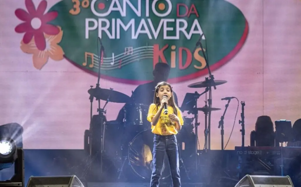 Pirenópolis sedia Canto da Primavera Kids 2025
