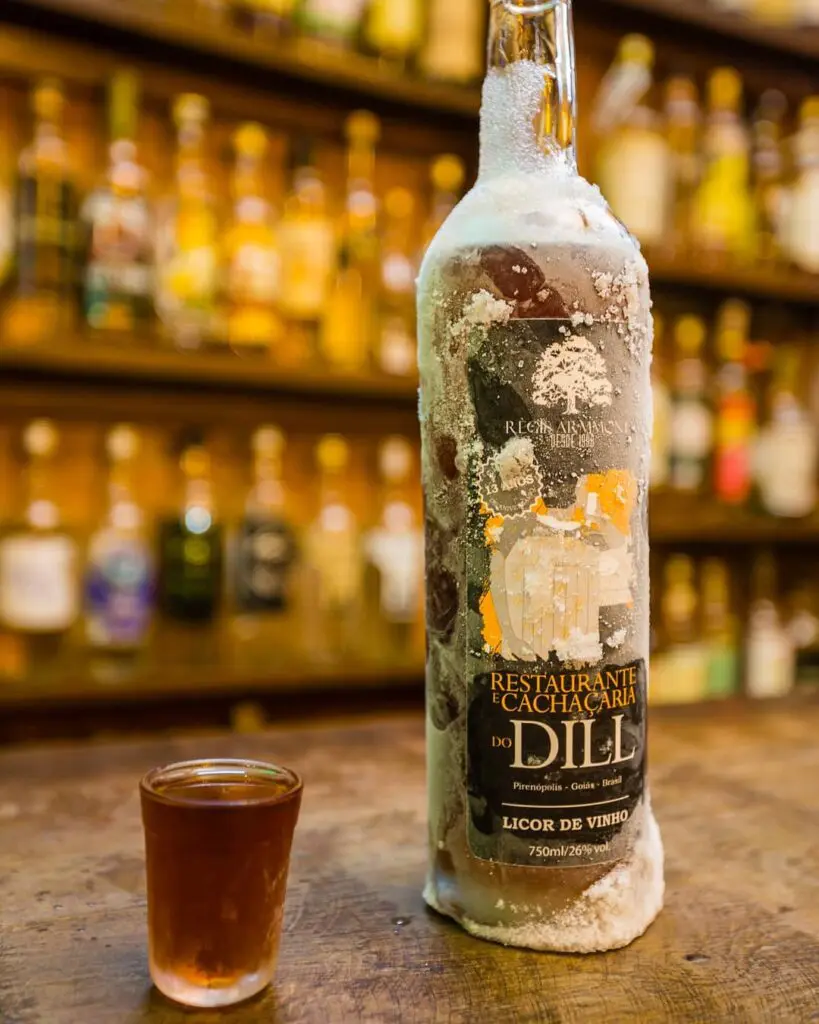 Cachaçaria do Dill: tradição e sabor artesanal em Pirenópolis