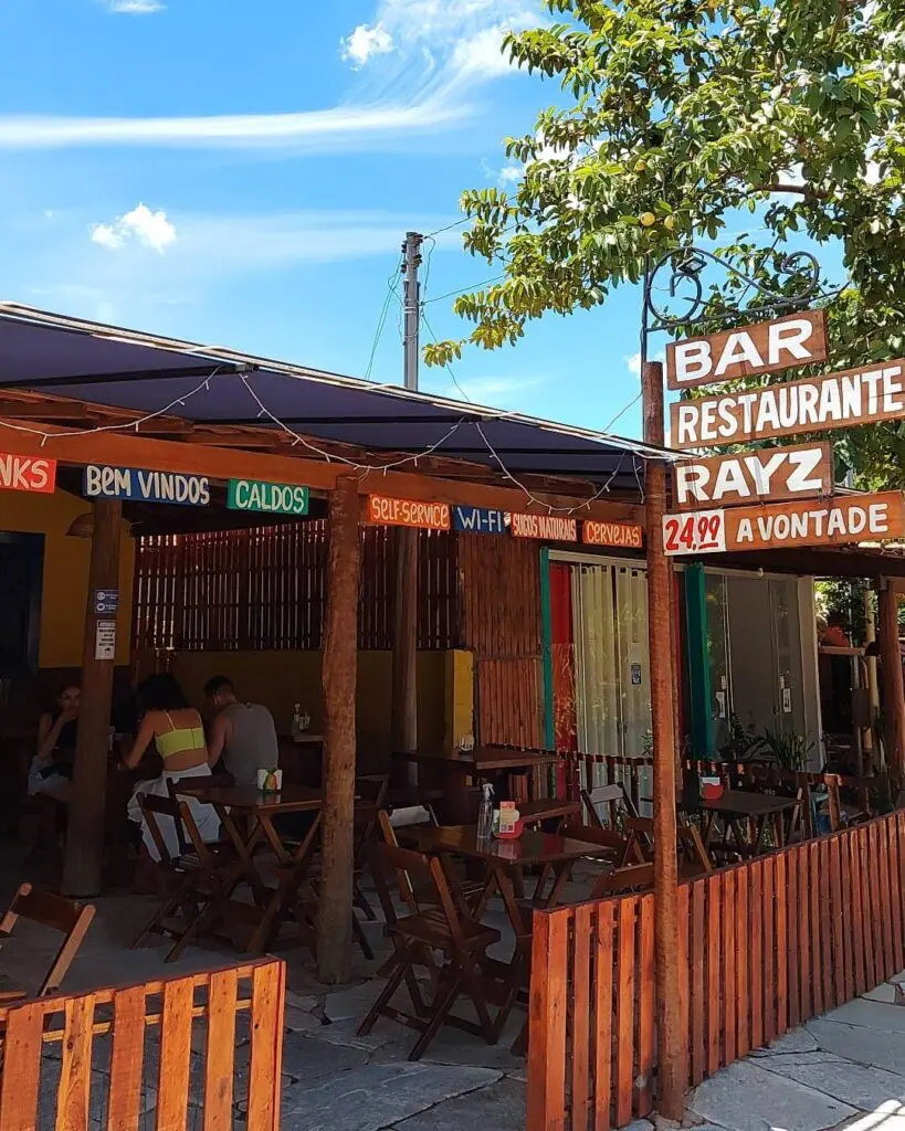 Rayz Restaurante: buffet à vontade e preço justo em Piri