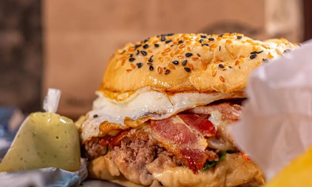 Beco’s Lanches – Fast Food Tradicional em Pirenópolis