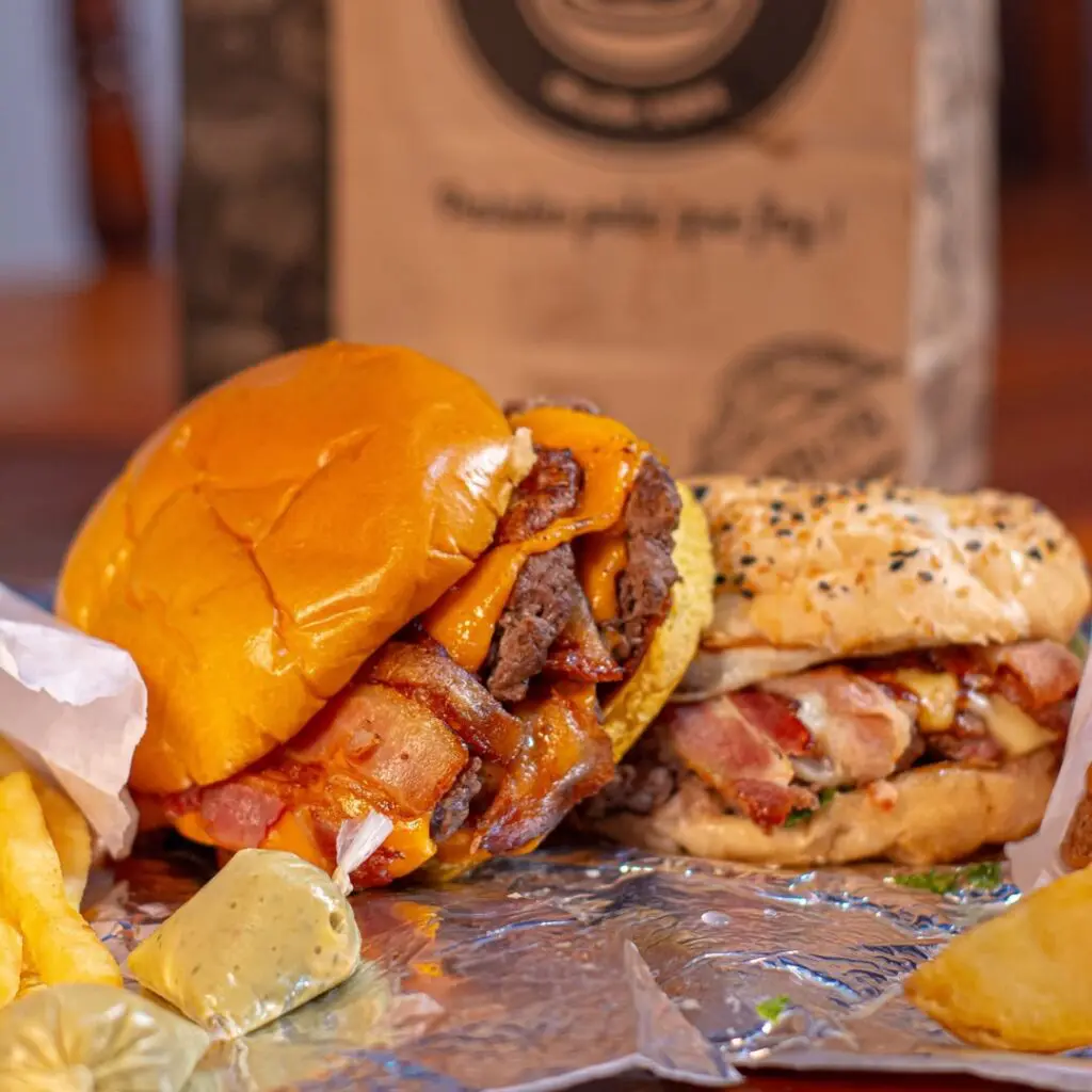 Beco’s Lanches – Fast Food Tradicional em Pirenópolis
