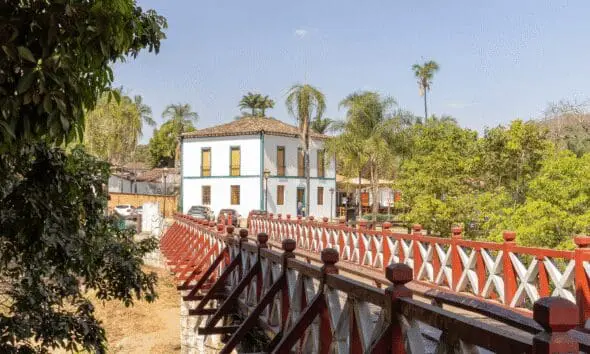 Ponte do Carmo e Casa de Câmara e Cadeia em Pirenópolis