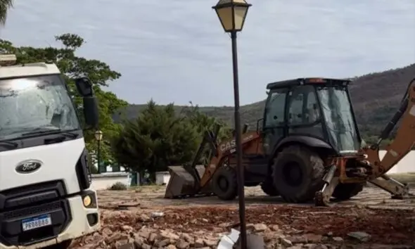 Praça Central de Pirenópolis passa por revitalização histórica