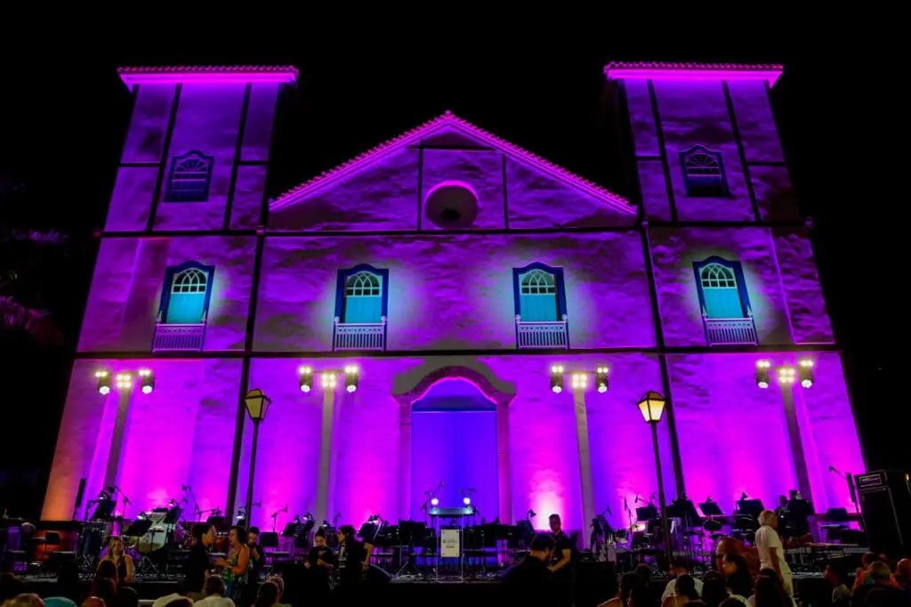 Abertura do Canto da Primavera 2025 emociona Piren&oacute;polis com Orquestra Sinf&ocirc;nica