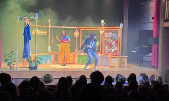 Chapeuzinho Esfarrapado encanta público no Teatro de Pirenópolis Chapeuzinho Esfarrapado encanta público no Teatro de Pirenópolis