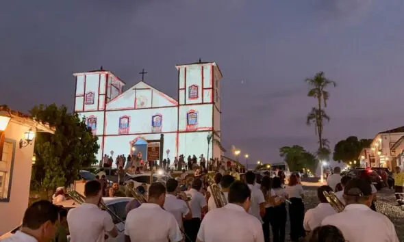 Banda Phoenix emocionou público no Canto da Primavera
