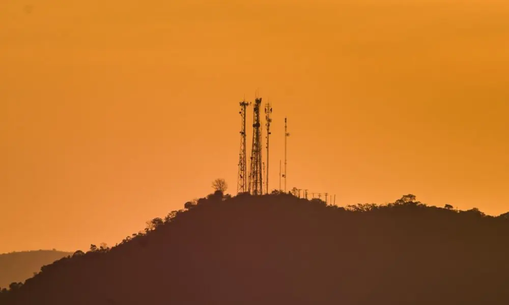 O dourado do pôr do sol no Morro do Frota