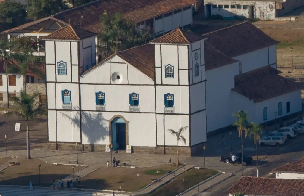 Pirenópolis ganha visibilidade em jornal português de renome