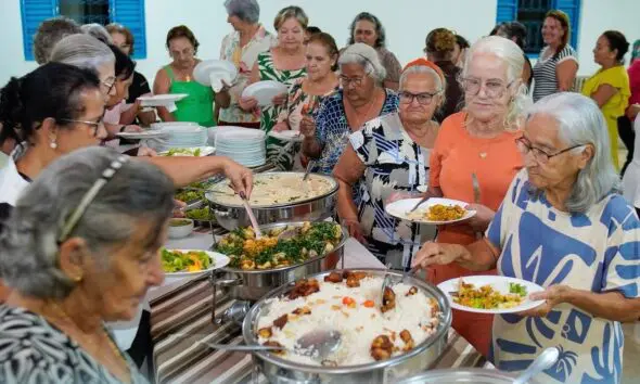 Prefeitura Celebra Dia do Idoso com Jantar Especial em Piri Prefeitura Celebra Dia do Idoso com Jantar Especial em Piri
