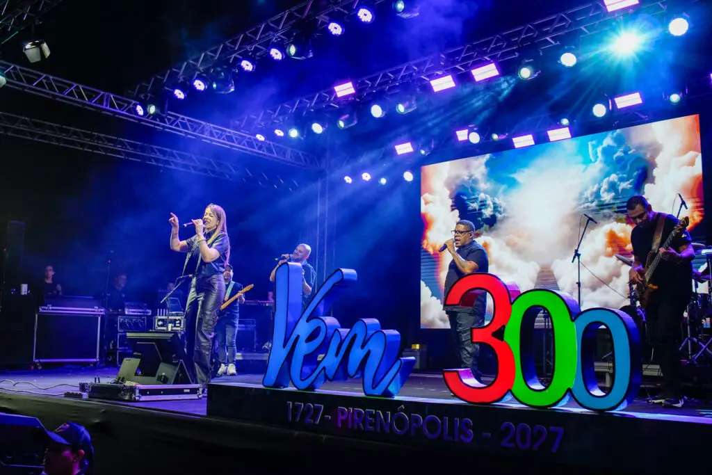 Adriana Arydes emociona público no Louva Piri 2025