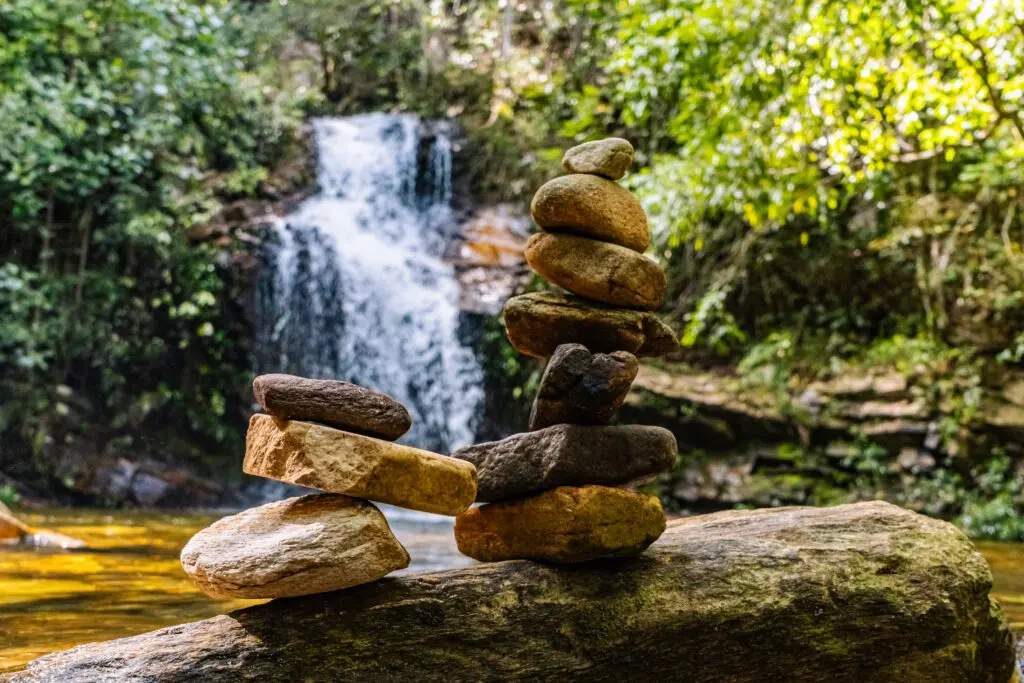 Poder oculto das cachoeiras na limpeza das águas