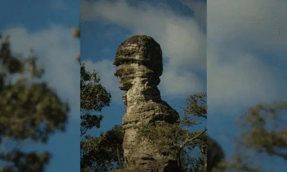 Cabeça de Pedra intriga visitantes na Cidade de Pedra de Pirenópolis Cabeça de Pedra intriga visitantes na Cidade de Pedra de Pirenópolis