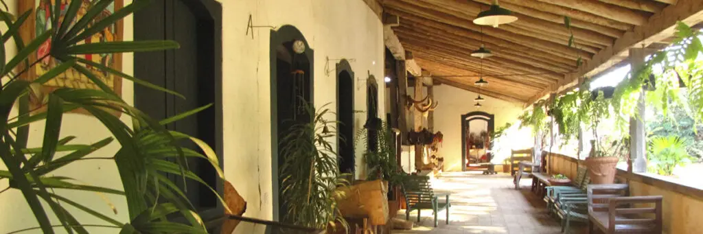 9 coisas para fazer em Pirenópolis além da Rua do Lazer Fazenda Babilônia: café tradicional mantém práticas históricas