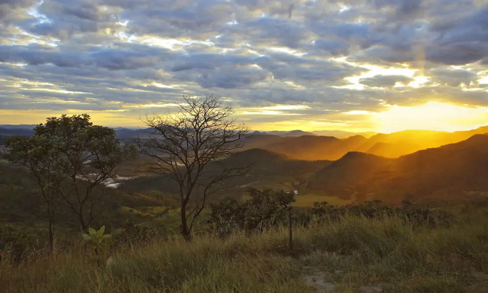6 mirantes incríveis para ver o pôr do sol em Pirenópolis