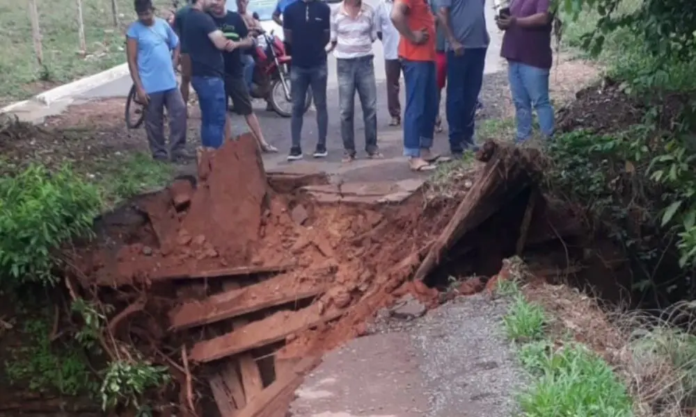 Fala Piri: Ponte do Povoado do Índio desaba em Pirenópolis