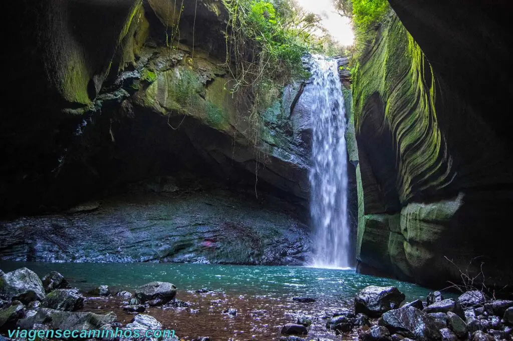 Reserva Andorinhas: sete cachoeiras e aventura perto de Pirenópolis