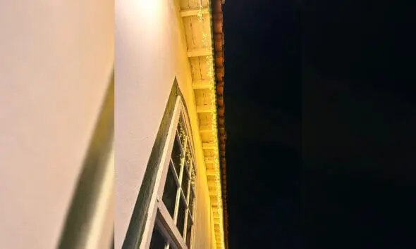 Casarão iluminado revela charme noturno do Centro Histórico