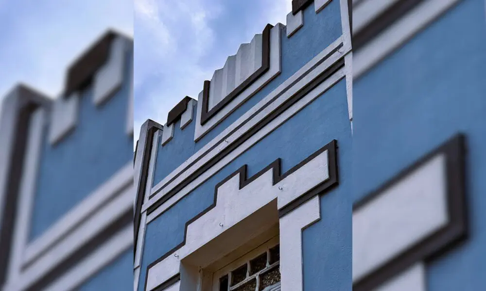 Fachada art déco se destaca na Rua Direita, em Pirenópolis
