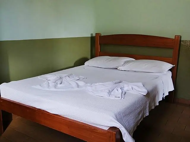 Rex Hotel em Pirenópolis: acomodação central com atendimento acolhedor