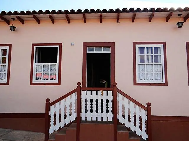 Rex Hotel em Pirenópolis: acomodação central com atendimento acolhedor