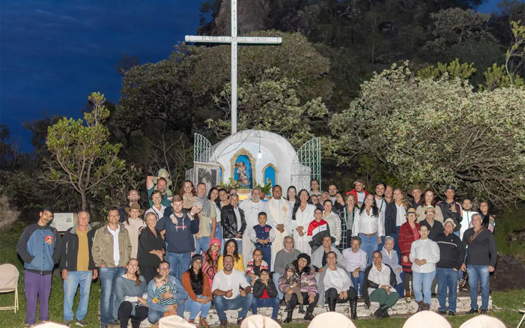 Duilia de Oliveira conduz a centésima Romaria dos Pireneus