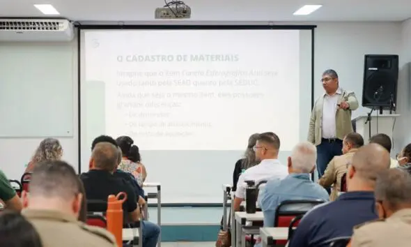 Edital oferece R$ 4,1 mi em bolsas para servidores de Goiás
