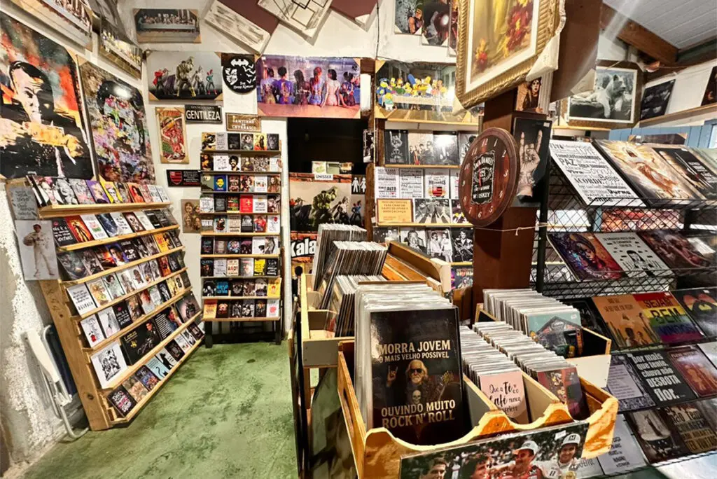 Kalabouço Retro Quadros 58 em Pirenópolis: arte e decoração criativa